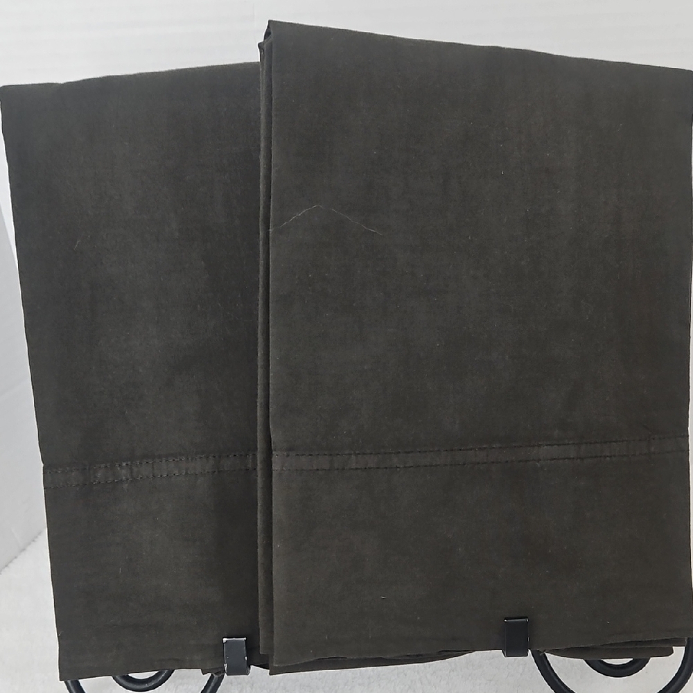 Crate&Barrel Dark Ficus Green Organic Cotton King Pillowcases